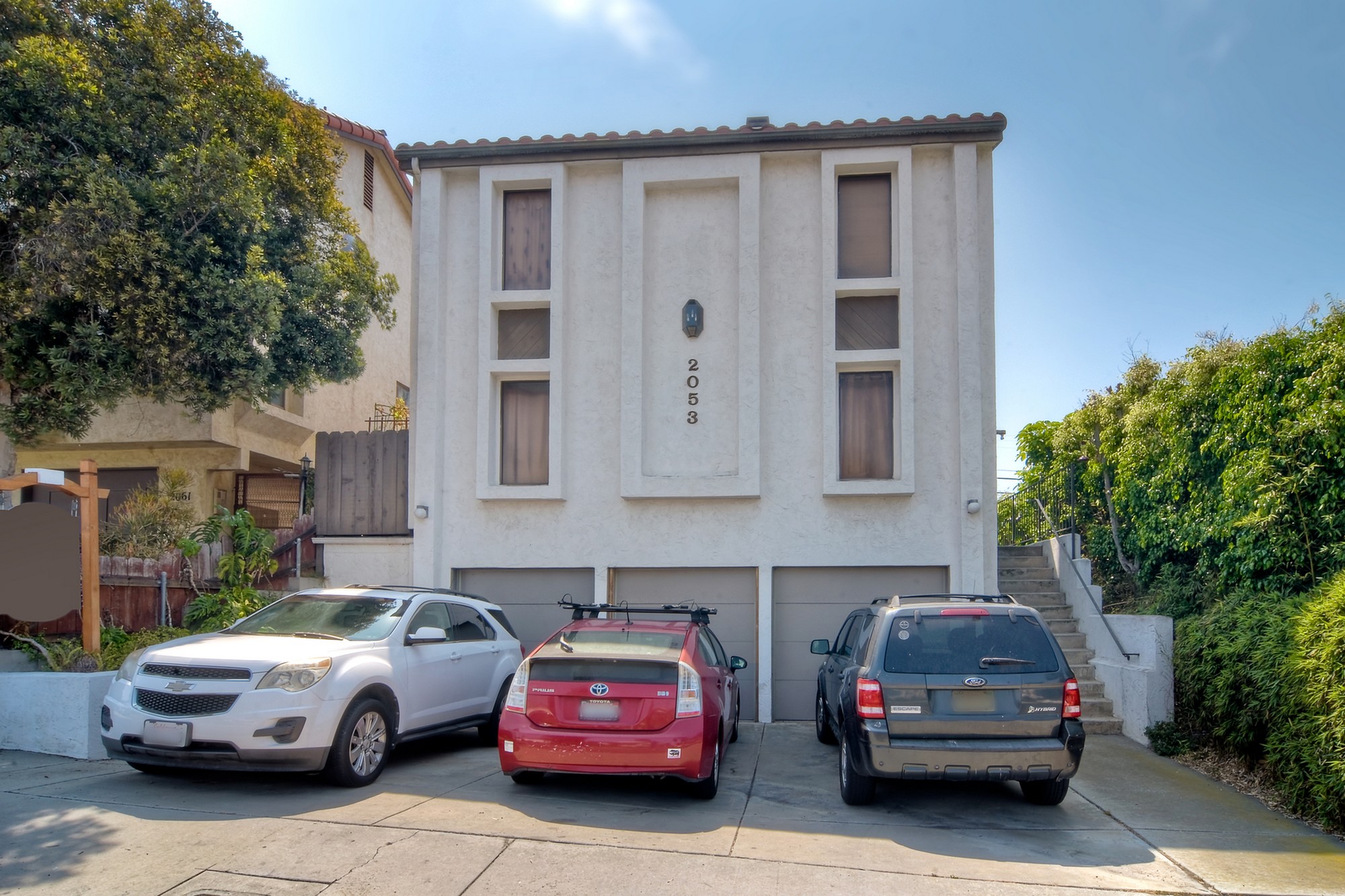 2053 Chatsworth Boulevard